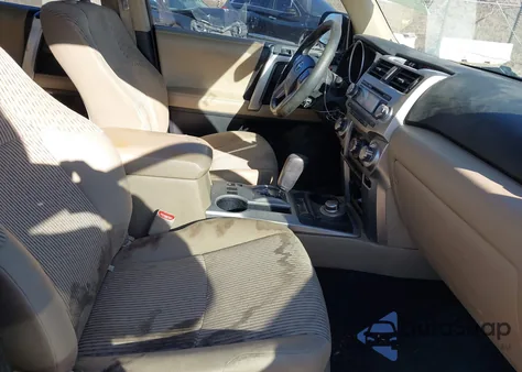 2013 Toyota 4Runner Sr5 z USA, uszkodzony, nr VIN JTEBU5JR1D5145320